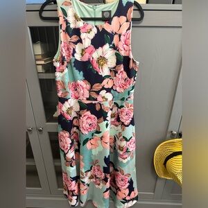 Vince Camuto Floral Midi Dress